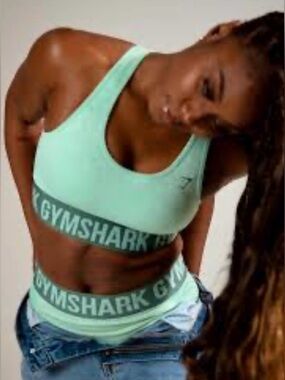 Gymshark Sports Bra Womens
Size S Green Dry Flex
Performance Workout
